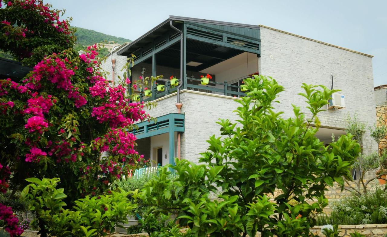 Vila Rina At Aquamarine Residence Vlorë Exterior foto