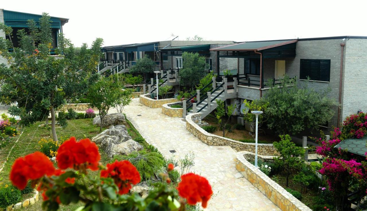 Vila Rina At Aquamarine Residence Vlorë Exterior foto