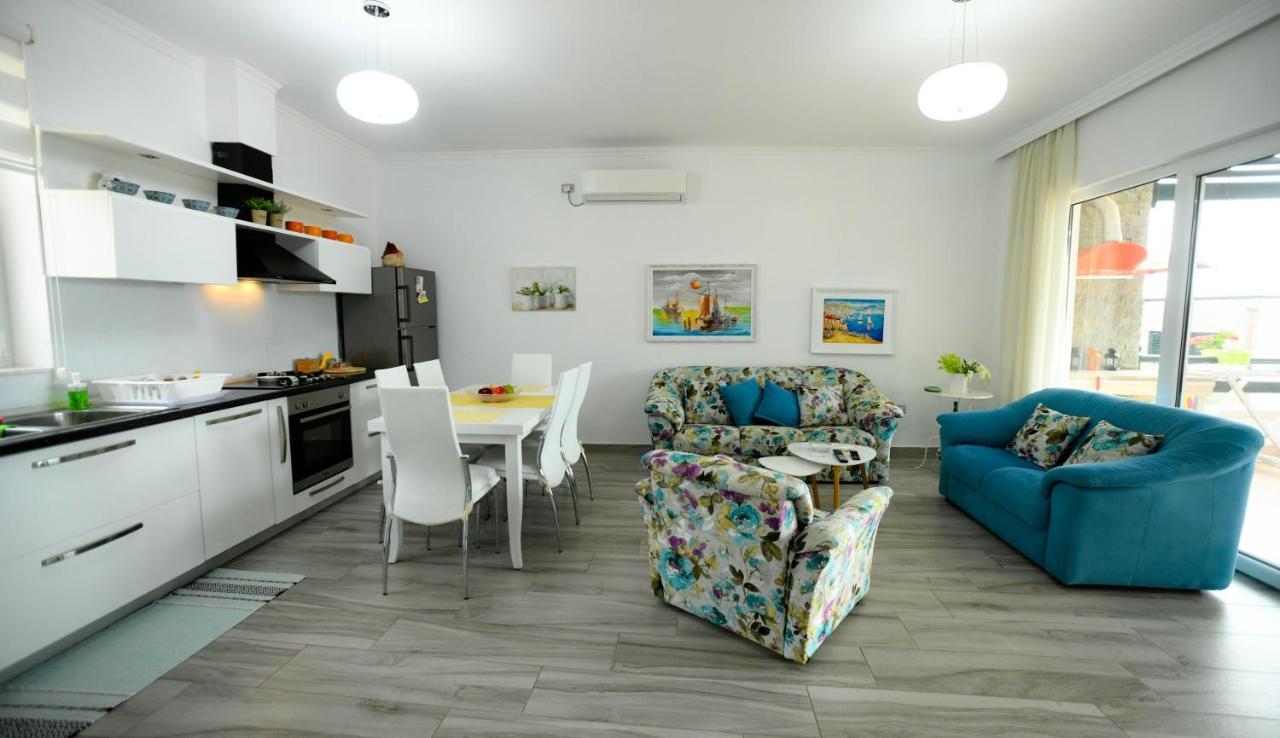 Vila Rina At Aquamarine Residence Vlorë Exterior foto