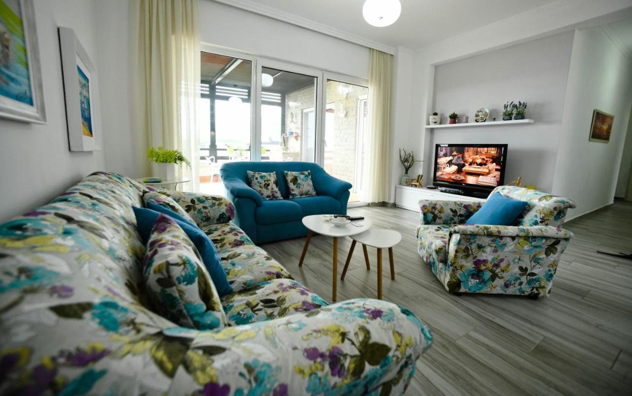 Vila Rina At Aquamarine Residence Vlorë Exterior foto