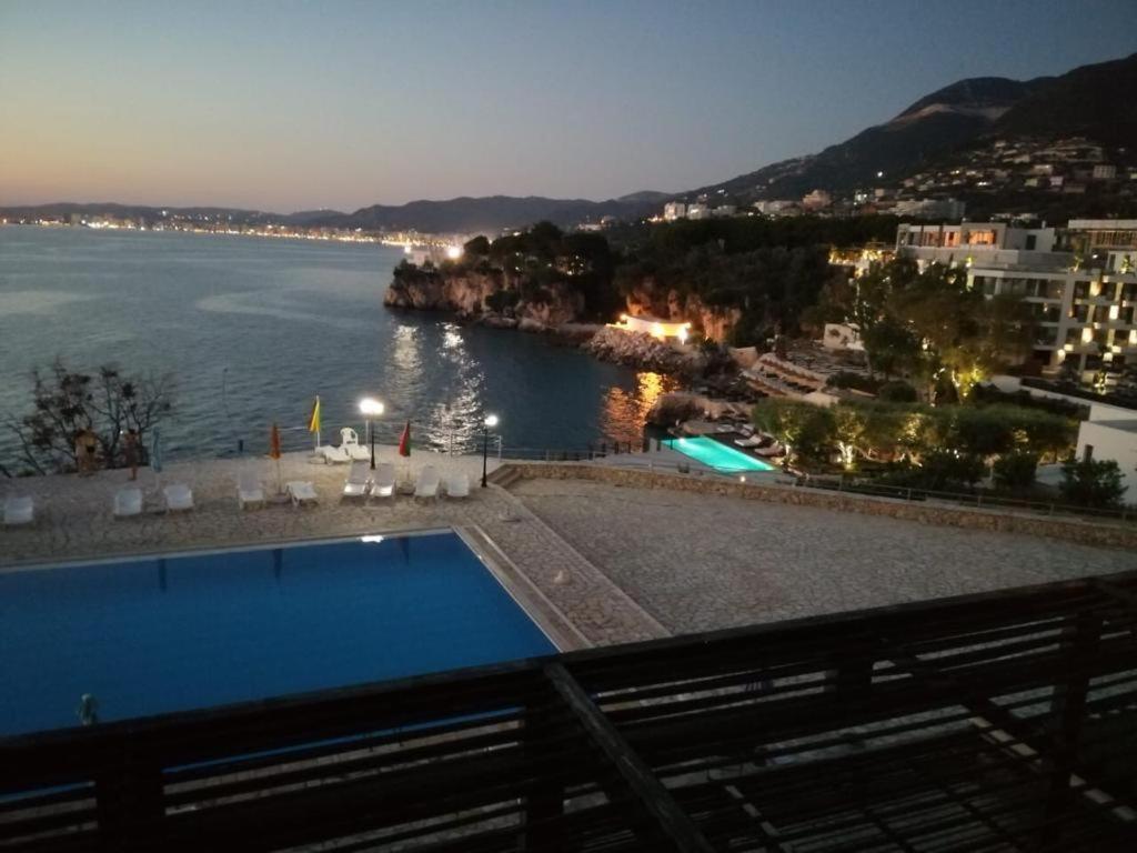 Vila Rina At Aquamarine Residence Vlorë Exterior foto
